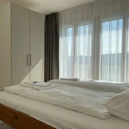 Apartament Faboulous 1br Near Center - Sun 16 *