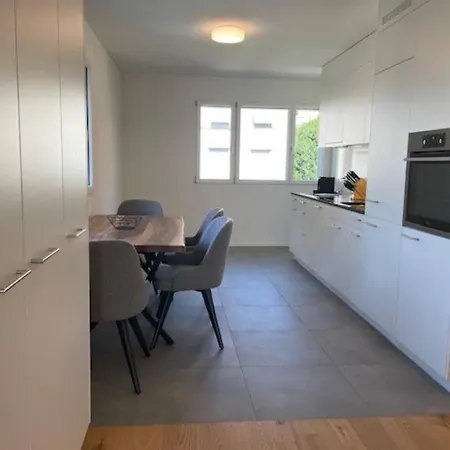 Faboulous 1br Near Center - Sun 16 Lägenhet *